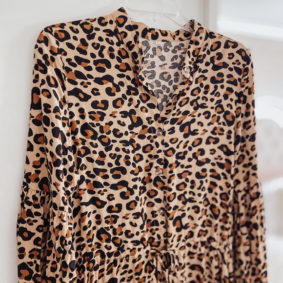 SOLD Leopard Midi Dress - Picture 4 of 4